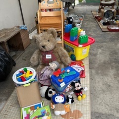 おもちゃ、ぬいぐるみ
