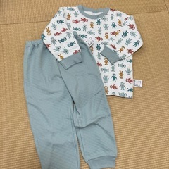 新品　UNIQLO キルトパジャマ　100センチ