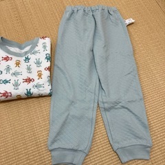 新品　UNIQLO キルトパジャマ　100センチの画像