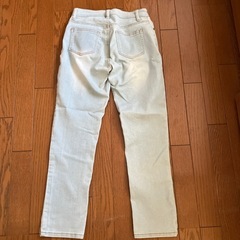 【受付中止】　レディースジーンズ差し上げますの画像