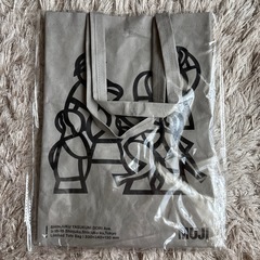 無印良品　新宿　靖国通り店　ノベルティ　トートバッグ　　の画像