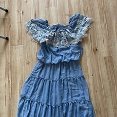 女性ワンピース