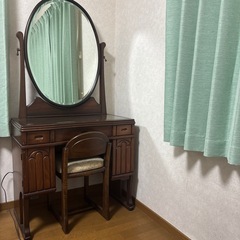 レトロ　ドレッサー　