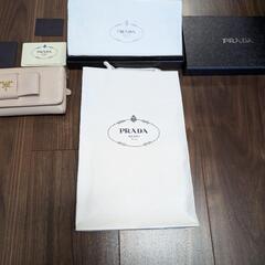 PRADA　財布　ギャランティーカード有りの画像