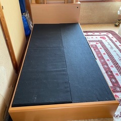 分解可能ベッド中古、引き出し付き表面のキズ、剥がれありの画像