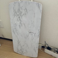 高さ調整できる机