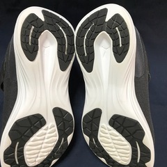 【美品】PUMAスニーカー　黒23cmの画像