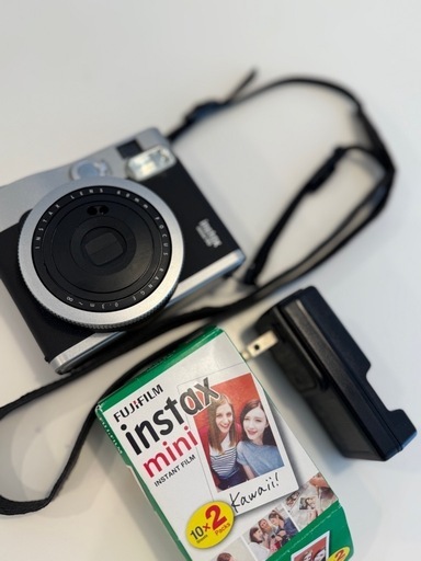 instax mini 90 ジャンク 充電器、説明書、フィルムつき