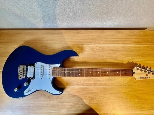 弦楽器、ギター Yamaha Pacifica 112V