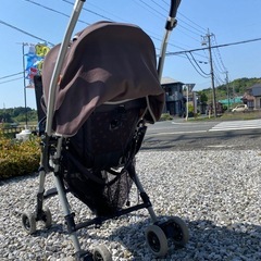アプリカベビーカーの画像