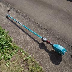 【値下げ】マキタ40Vmax充電式草刈機本体のみ①（新品未使用）★プロ仕様★エンジン換算30cc、自動変速機構、キックバック防止機構、自動冷却機構、防滴、防塵の画像