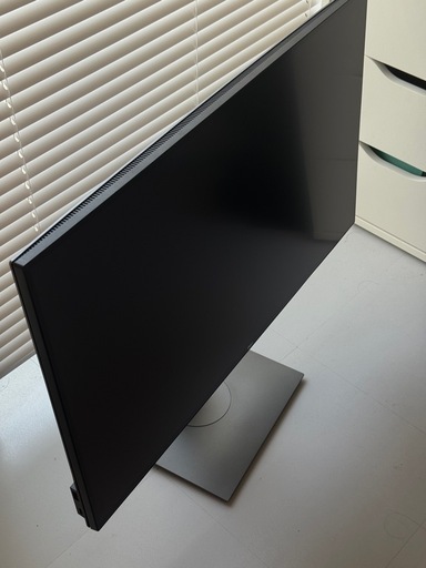 Dell U2720QM 27インチ 4K モニター