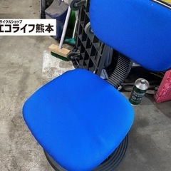 ニトリ キャスター付き学習椅子 ブルー ※裏に汚れ有の画像