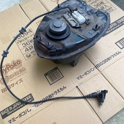 スーパーカブ燃料タンク