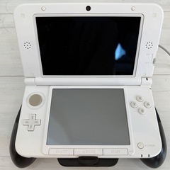 【ジャンク品】ニンテンドー3DSLL モンハン付きの画像