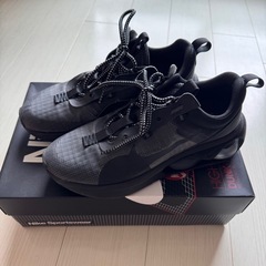 NIKE スニーカー