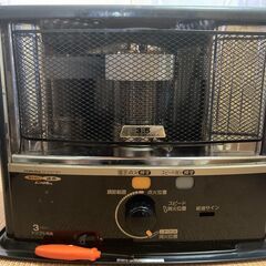 【無料】石油ストーブ（18Lのタンクx2とポンプも）