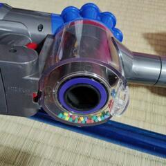 dyson おもちゃの掃除機の画像