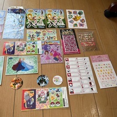 すみっこぐらしの塗り絵と色々シールの画像