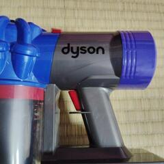 dyson おもちゃの掃除機の画像