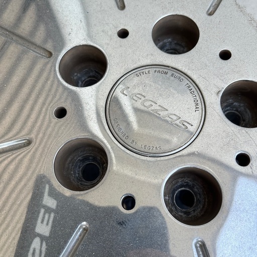 5月13日迄
215/50  R17LEGZASアルミホイール