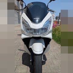 商談中HONDAホンダPCX125ホワイトメタリック走行3350kmの画像