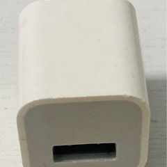 Apple 充電器ACアダプタ純正の画像