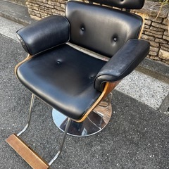 美容室などの昇降チェア