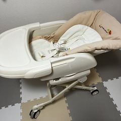 combiバウンサーハイローチェアの画像