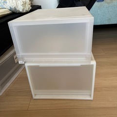 衣装ケース2つの画像