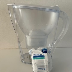 美品BRITA ブリタ マレーラ 本体 ポット型浄水器 ボトル型...