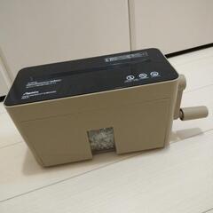 ハンドシュレッダー