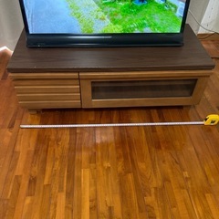 テレビボード