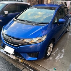 車検あり　乗って帰れます。H27年修復歴なし ホンダフィット　1...