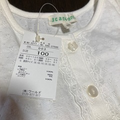 【新品タグ付き】3can4on ギンガムチェックワンピース&白のカーディガン　100サイズ　ギフト箱入り　の画像