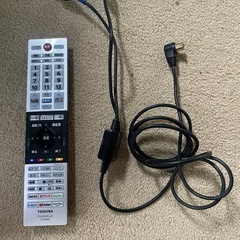 東芝　TOSHIBA REGZA 32型　2022年製　
の画像