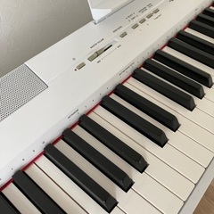 美品　YAMAHA電子ピアノ　P115WH  の画像
