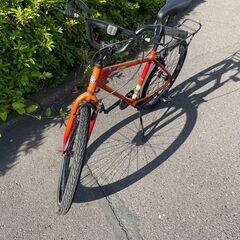 リサイクルショップどりーむ天保山店　No225 自転車　モトクロス　マウンテンバイク　BMX　赤とオレンジのグラデーションカラー　２４インチ　リアキャリア付きで便利♪　オシャレな街乗り自転車🎵の画像