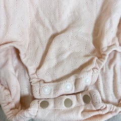【美品】バースデイfutafuta★長袖薄手ロンパース70cmの画像