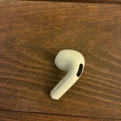AirPods4 左耳