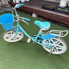 ブリヂストン　キッズ自転車16インチ補助輪付き 