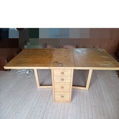 折りたたみテーブル　廃材