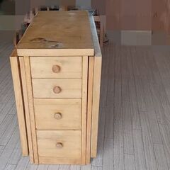 折りたたみテーブル　廃材の画像