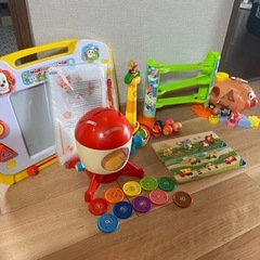 決まりましたアンパンマン　わんわん　KUMON 型はめ　など