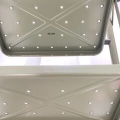 折りたためる踏み台　グリーン　の画像