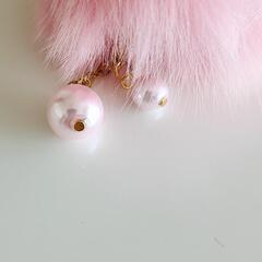 Hushush ファーチャーム ピンクの画像