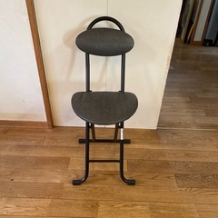 パイプ椅子10脚セット　
フォールディング
