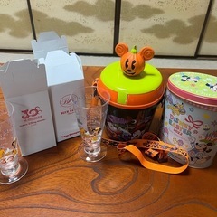 ディズニーのガラスコップ、缶、ポップコーン空き容器など