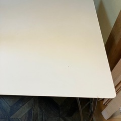 テーブル正方形
の画像