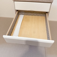 【差し上げます】デスク用 机用　キャスター付チェストの画像
